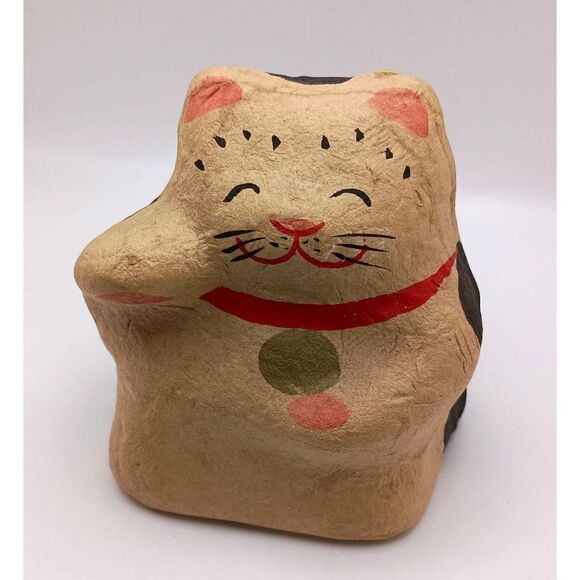 Maneki Neko Lucky Cat Figurine Paper Mache Shelf Sitter 4" Tall Cardboard - Picture 1 of 4
